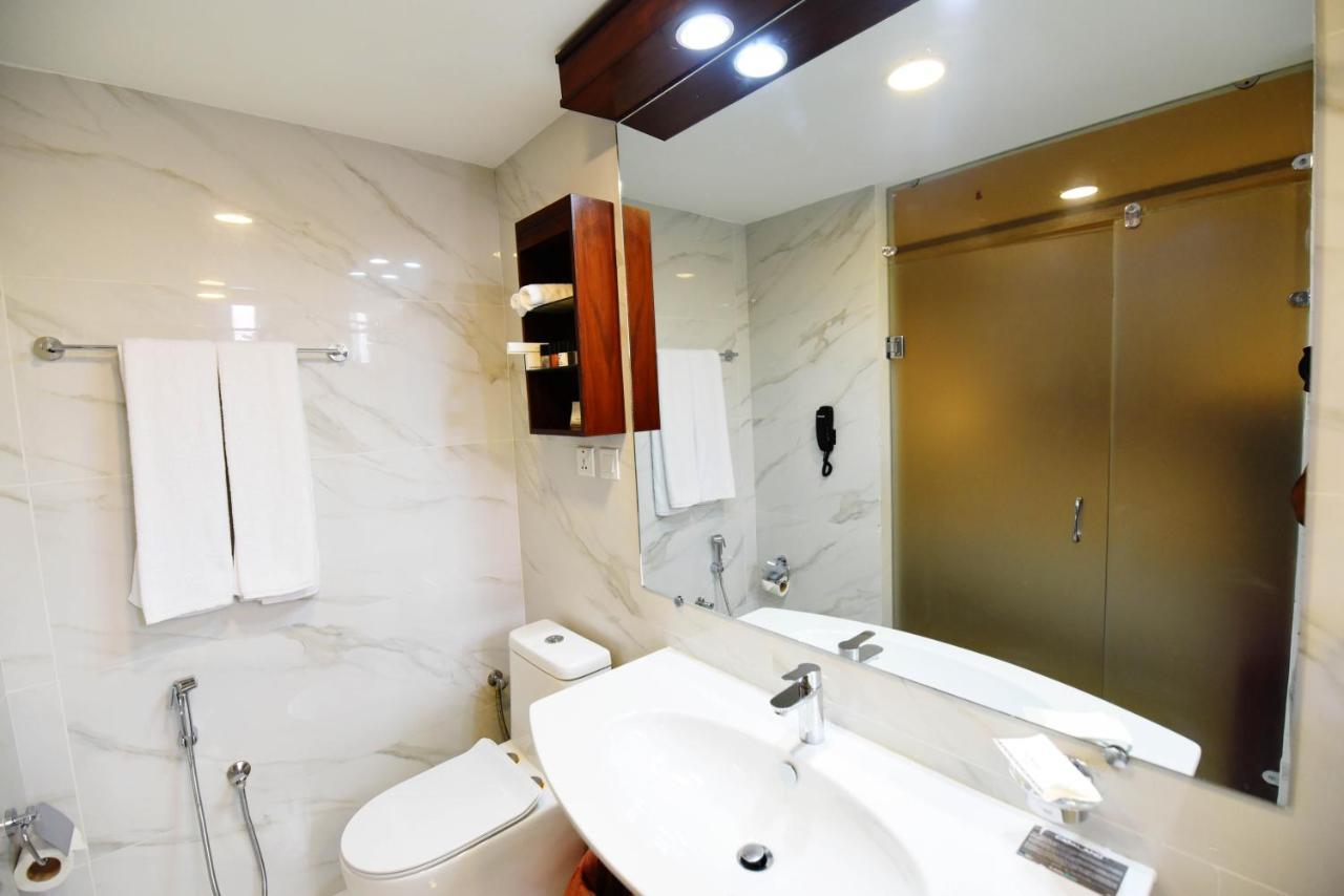Viridi Hotels Islamabad Buitenkant foto