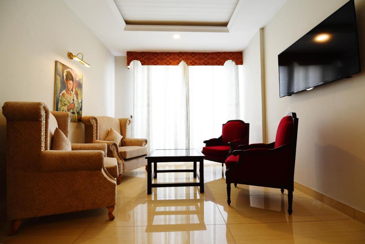 Viridi Hotels Islamabad Buitenkant foto