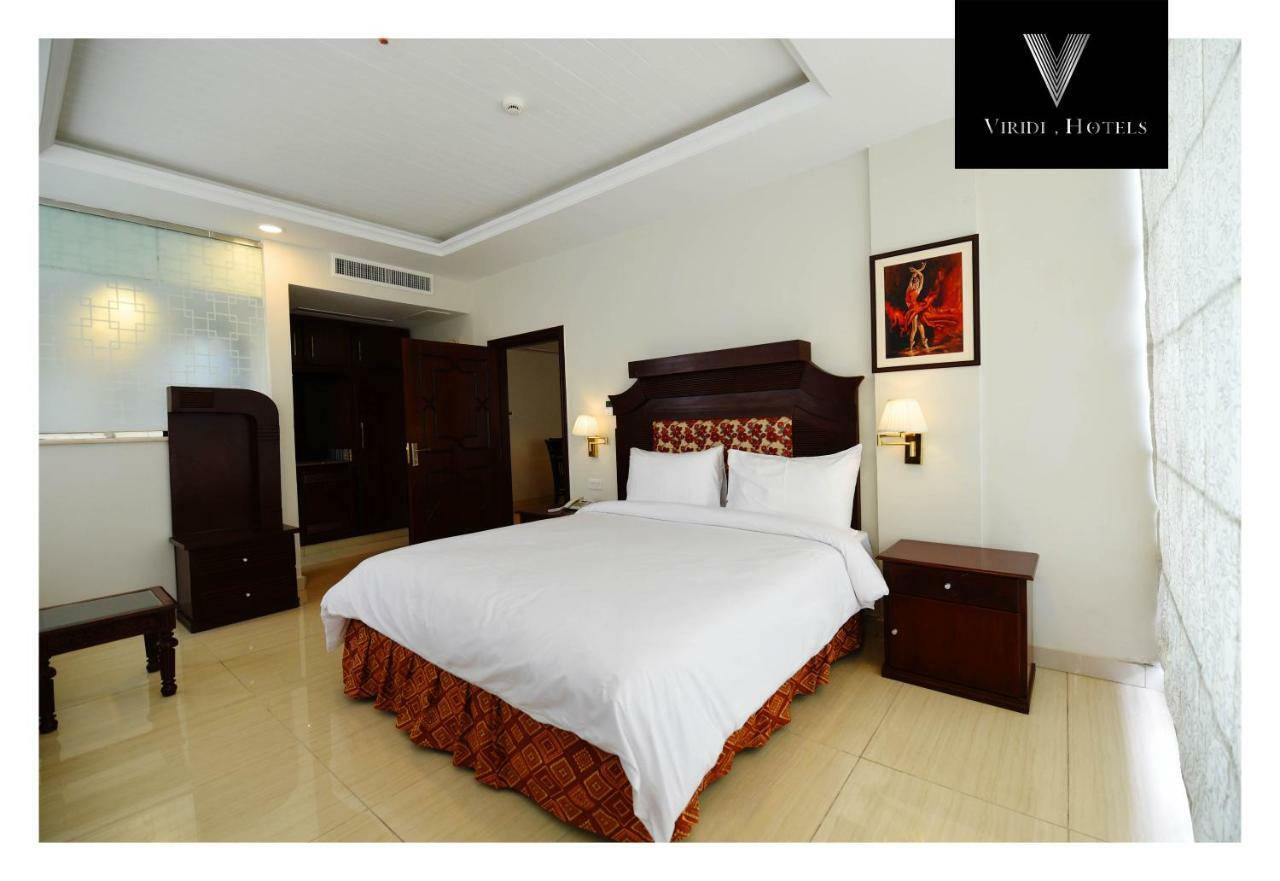 Viridi Hotels Islamabad Buitenkant foto